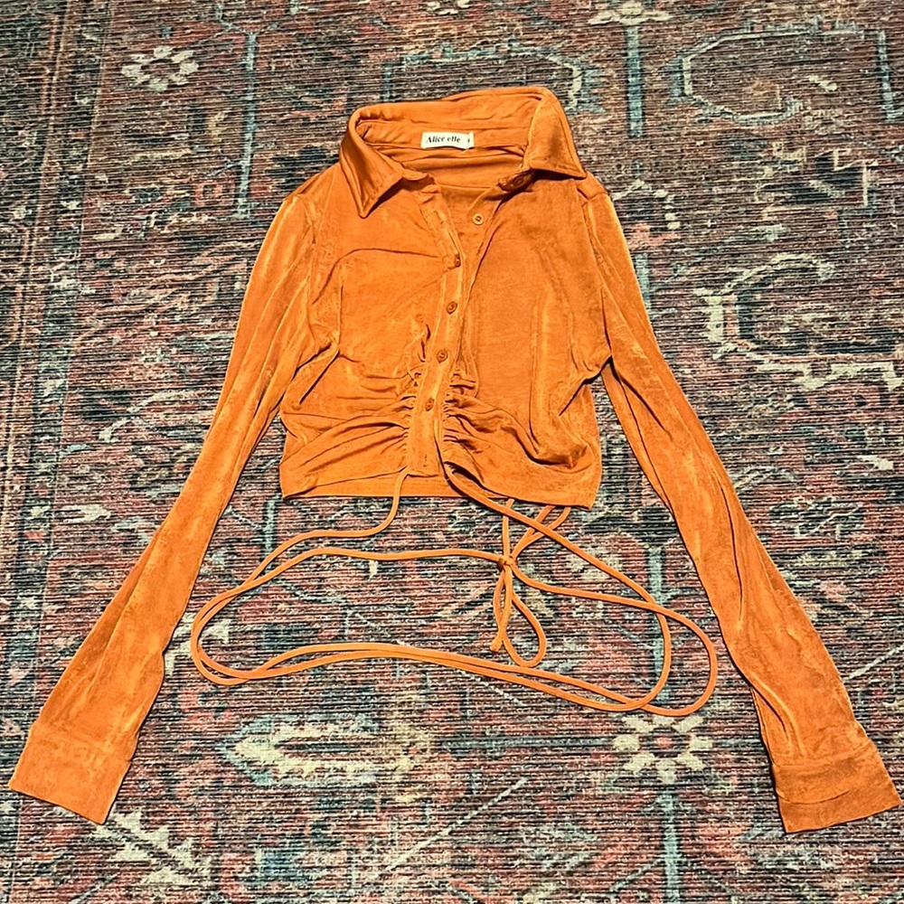 verge girl top
